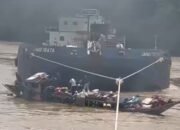 Pasca Insiden Tabrakan Di Sungai Barito, Tiga Penumpang Taxi Motor Belum Ditemukan