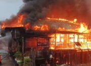 Kebakaran Hebat Hanguskan Puluhan Rumah di Palangka Raya, 1 orang Alami Luka Bakar