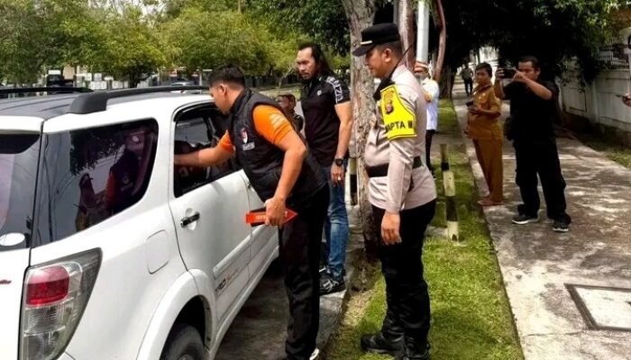 Nekat! Aksi Curat Pecah Kaca Mobil di Palangka Raya, Empat Kendaraan Jadi Sasaran
