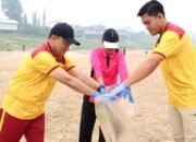 Dukung Gerakan Indonesia ASRI, Polres Barsel Bersihkan Pinggiran Sungai Barito