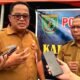 Peduli Kesehatan Petugas Karhutla, Dinkes Barsel dan RSUD Bantu 900 Masker N95