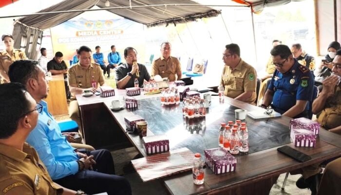 Wabup Kapuas Minta Kajian Titik Sumur Bor, Saat Kunker Anggota DPD RI di Posko Karhutla