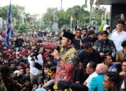 Demo Mahasiswa di Kantor Gubernur Kaltim, Tuntut Kinerja hingga Pemecatan Ajudan